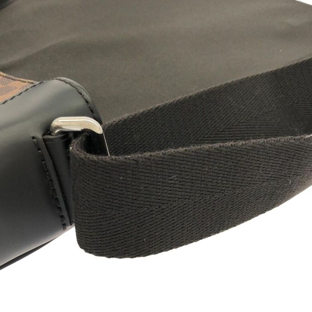 Louis Vuitton District Damier Ebene Coated Canvas Shoulder Bag - Picture 5 of 6